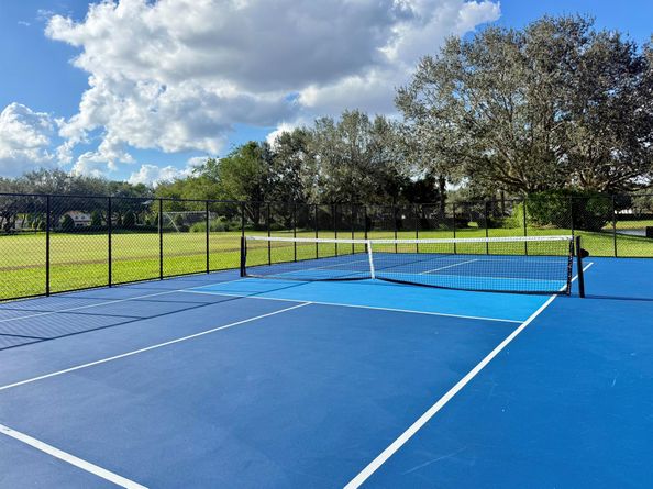 1366 Crossbill Court, Weston FL 33327