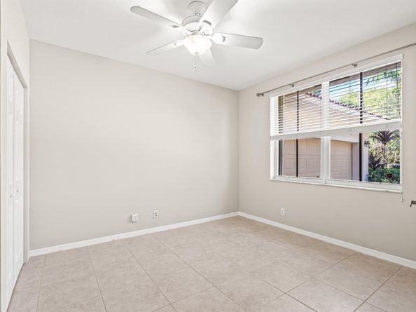 1366 Crossbill Court, Weston FL 33327