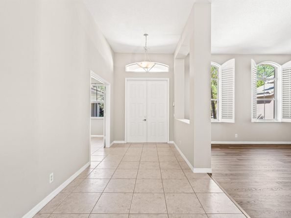 1366 Crossbill Court, Weston FL 33327