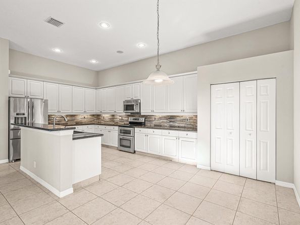 1366 Crossbill Court, Weston FL 33327