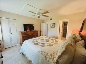 301 Knotty Pine Circle B1, Greenacres FL 33463