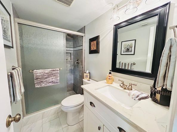 301 Knotty Pine Circle B1, Greenacres FL 33463