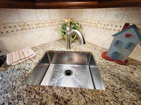 301 Knotty Pine Circle B1, Greenacres FL 33463