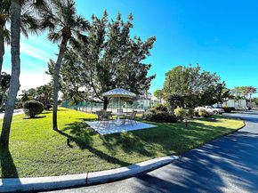 301 Knotty Pine Circle B1, Greenacres FL 33463