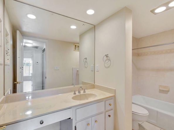 11811 Avenue Of The Pga 22c, Palm Beach Gardens FL 33418