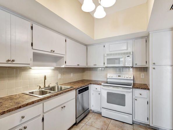 11811 Avenue Of The Pga 22c, Palm Beach Gardens FL 33418