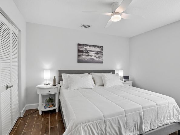 18728 NW 24th Ct, Pembroke Pines FL 33029