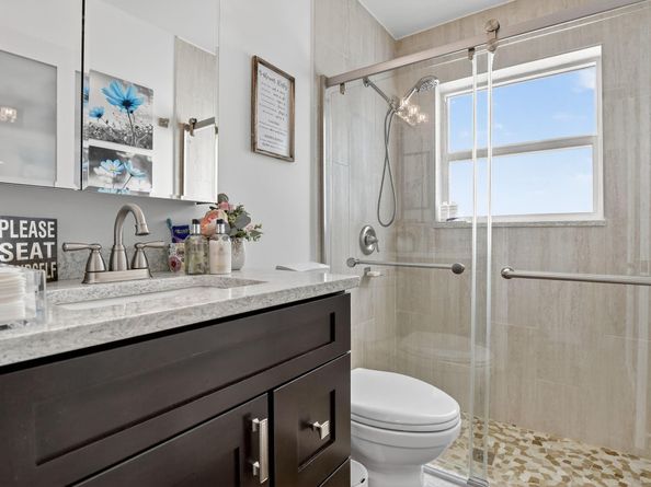 18728 NW 24th Ct, Pembroke Pines FL 33029