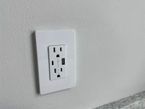 18728 NW 24th Ct, Pembroke Pines FL 33029