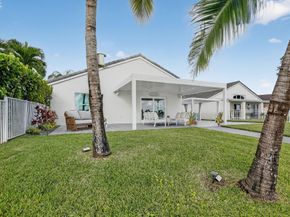 18728 NW 24th Ct, Pembroke Pines FL 33029