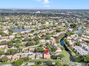 10940 Cypress Run Cir, Coral Springs FL 33071