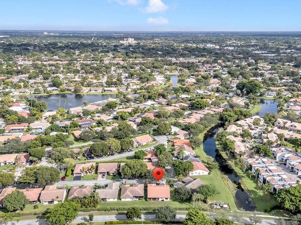 10940 Cypress Run Cir, Coral Springs FL 33071