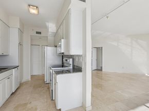 7330 Ocean Terrace LPHC, Miami Beach FL 33141