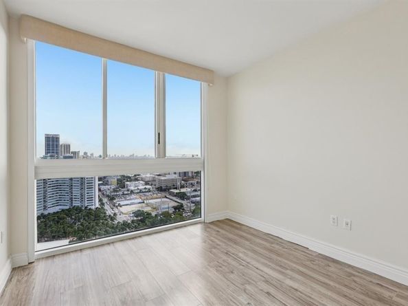 7330 Ocean Terrace LPHC, Miami Beach FL 33141