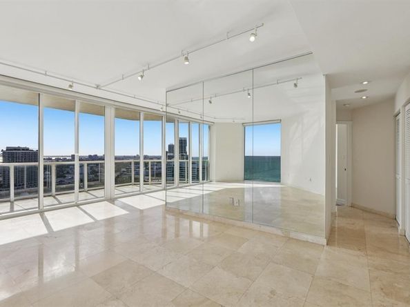 7330 Ocean Terrace LPHC, Miami Beach FL 33141