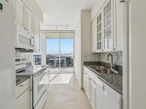 7330 Ocean Terrace LPHC, Miami Beach FL 33141