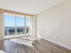 7330 Ocean Terrace LPHC, Miami Beach FL 33141