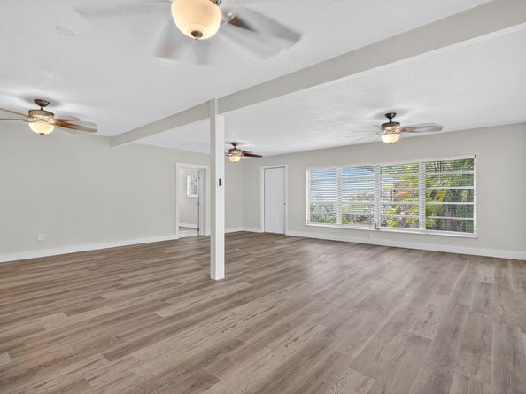 760 SW 64th Way, Pembroke Pines FL 33023