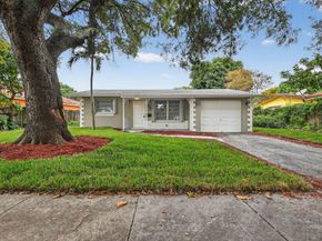 760 SW 64th Way, Pembroke Pines FL 33023