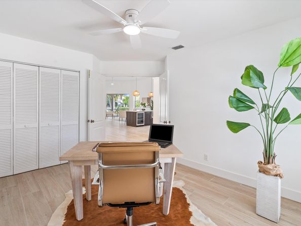 124 Eagleton Lane, Palm Beach Gardens FL 33418