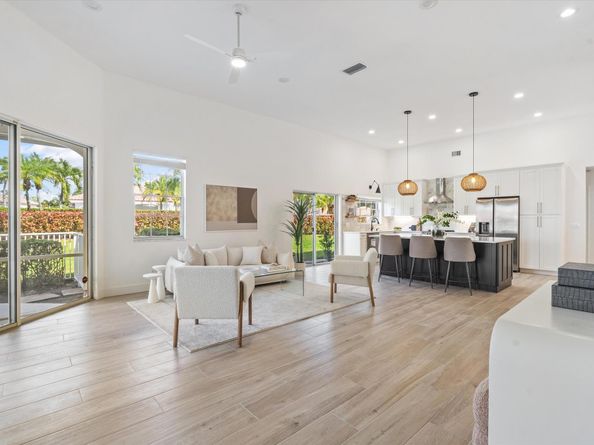 124 Eagleton Lane, Palm Beach Gardens FL 33418