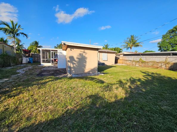 130 S Atlantic Drive E, Boynton Beach FL 33435