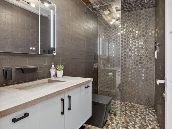 535 36th Street, West Palm Beach FL 33407