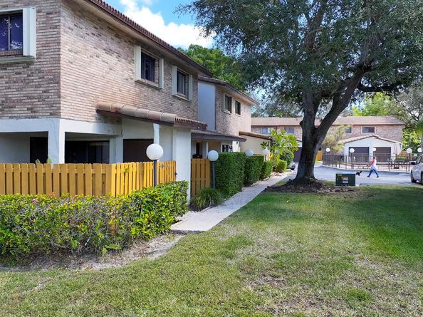 12461 NW 3rd Street C3, Plantation FL 33325