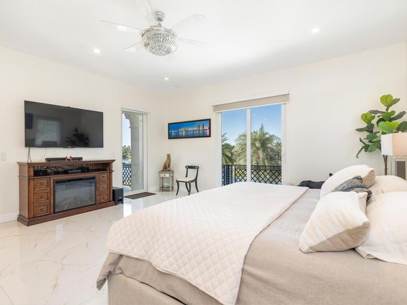 7923 Pine Tree Lane, Lake Clarke Shores FL 33406