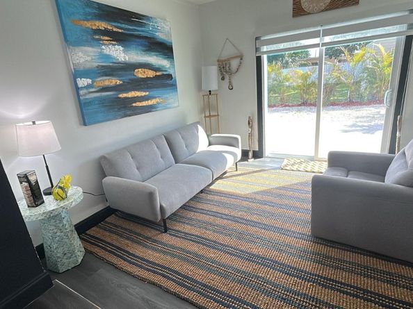 7120 SW 21 St, Miami FL 33155