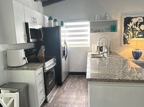 7120 SW 21 St, Miami FL 33155