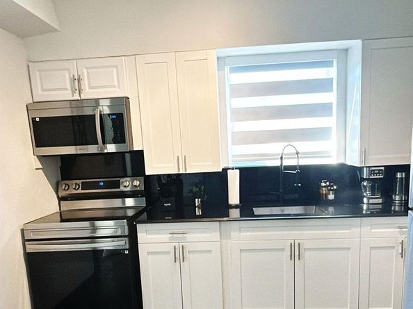 7120 SW 21 St, Miami FL 33155