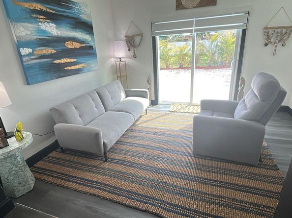 7120 SW 21 St, Miami FL 33155