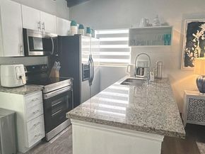 7120 SW 21 St, Miami FL 33155