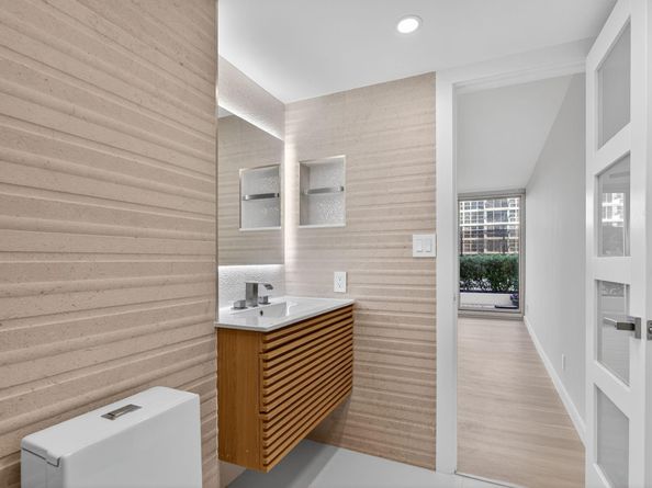 525 N Ocean Blvd 422, Pompano Beach FL 33062