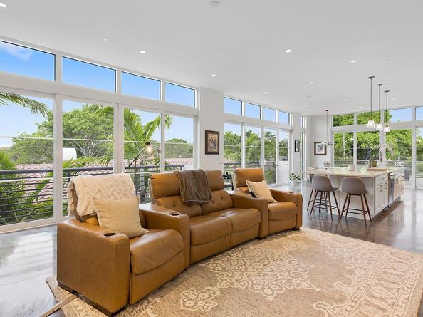 226 Palm Court, Delray Beach FL 33444