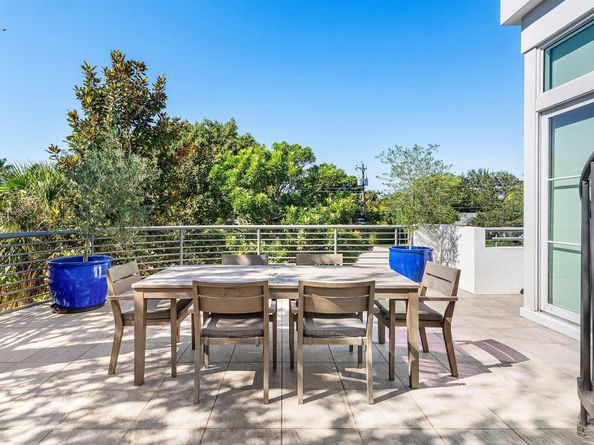 226 Palm Court, Delray Beach FL 33444