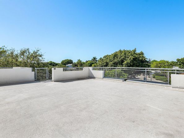 226 Palm Court, Delray Beach FL 33444