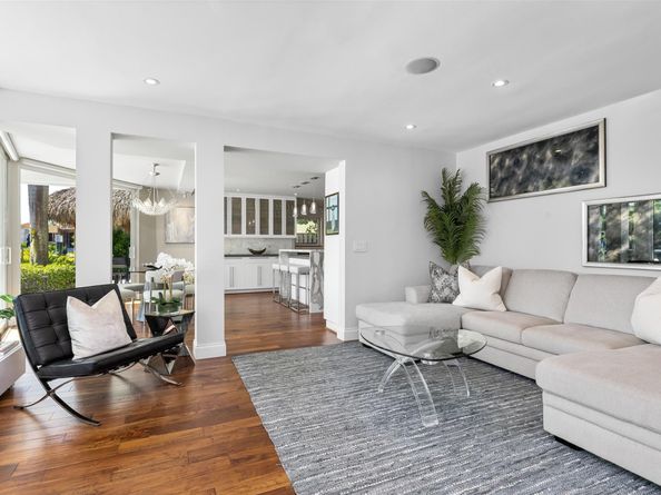 2880 NE 24th Pl, Fort Lauderdale FL 33305