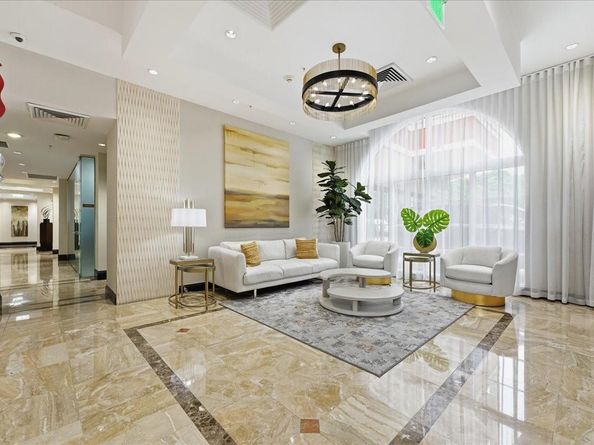 2011 N Ocean Blvd 302, Fort Lauderdale FL 33305