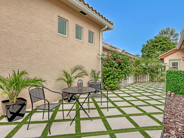 951 Augusta Pointe Drive, Palm Beach Gardens FL 33418