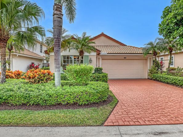 951 Augusta Pointe Drive, Palm Beach Gardens FL 33418