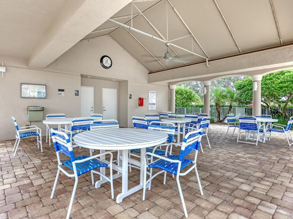 951 Augusta Pointe Drive, Palm Beach Gardens FL 33418