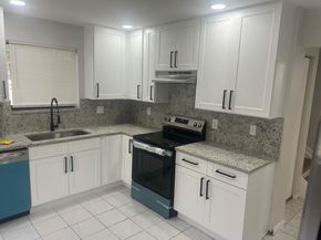 11530-32 NW 43rd St, Coral Springs FL 33065