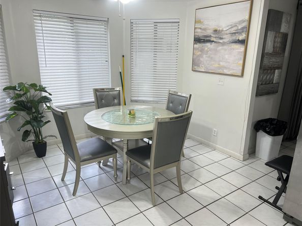 11530-32 NW 43rd St, Coral Springs FL 33065