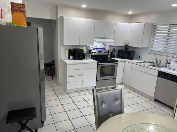 11530-32 NW 43rd St, Coral Springs FL 33065