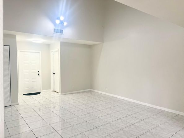 11530-32 NW 43rd St, Coral Springs FL 33065