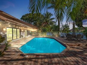 10320 NW 6th Street, Coral Springs FL 33071