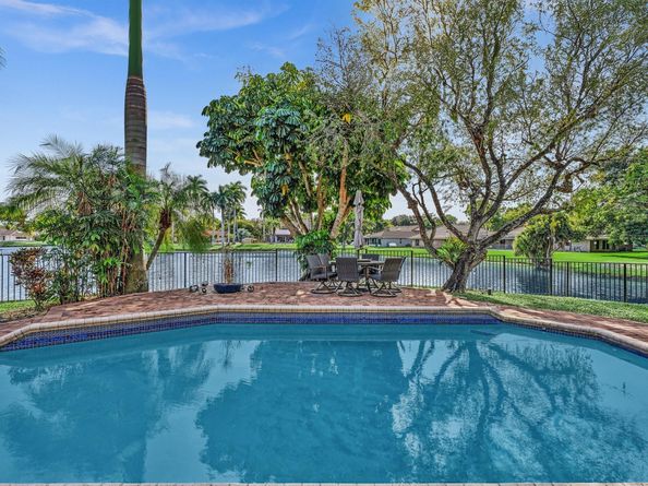 10320 NW 6th Street, Coral Springs FL 33071