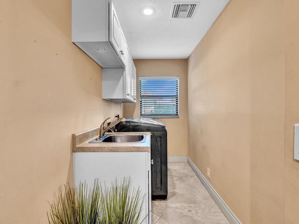 10320 NW 6th Street, Coral Springs FL 33071